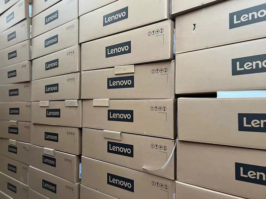 Unità di elaborazione di Intel Xeon E-2378G del server di stoccaggio di scaffale di ThinkSystem SR250 V2 4SFF