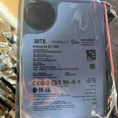 Dischi rigidi aziendali Seagate Exos EXOS da 28 TB Modello: ST30000NM011F